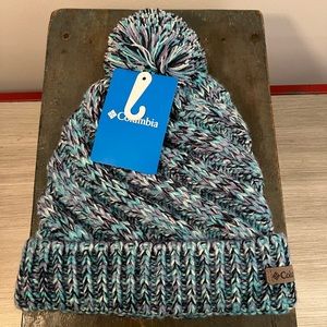 Columbia “Bundle Up” Blue and Purple Youth Winter Pom Pom Beanie!